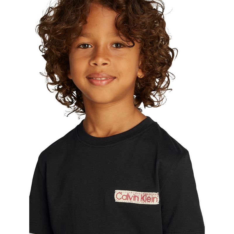Jongens T-shirt IB0IB02451BEH Calvin Klein Jeans ZWART
