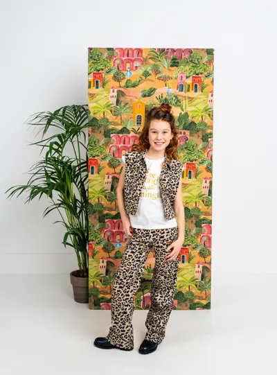 Look 16