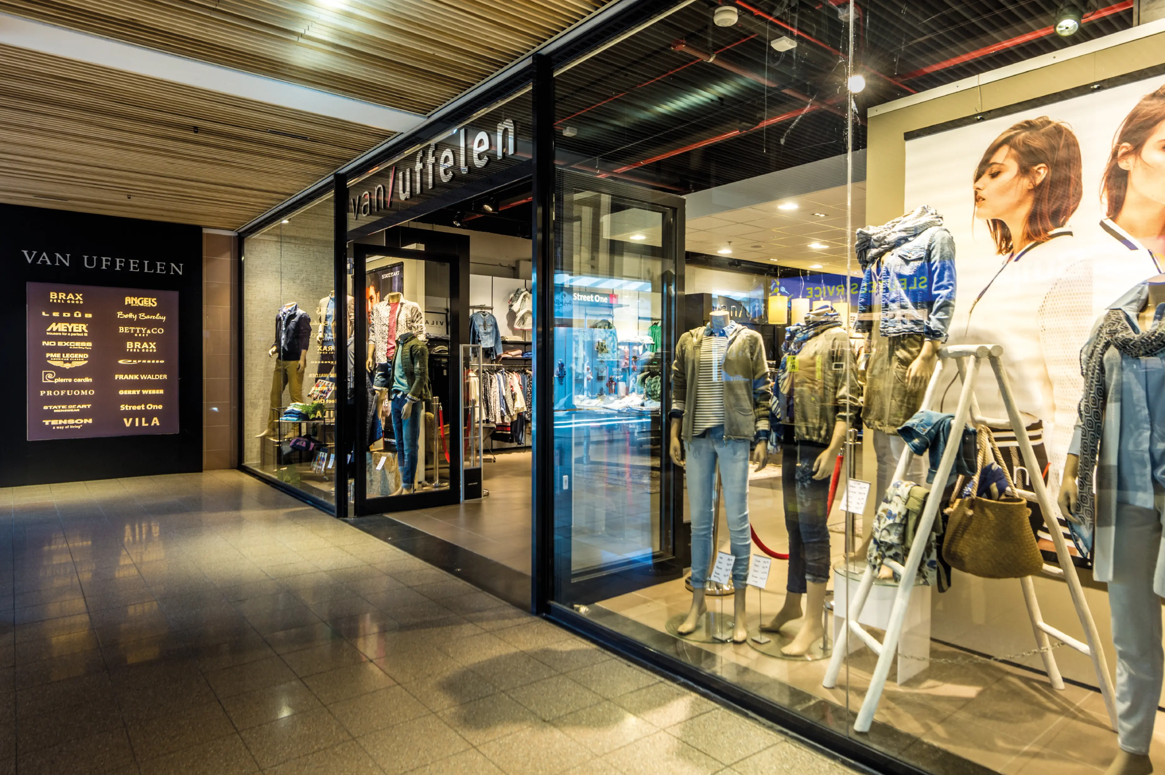 Van Uffelen Zwijndrecht Kledingwinkel voor damesmode en herenmode