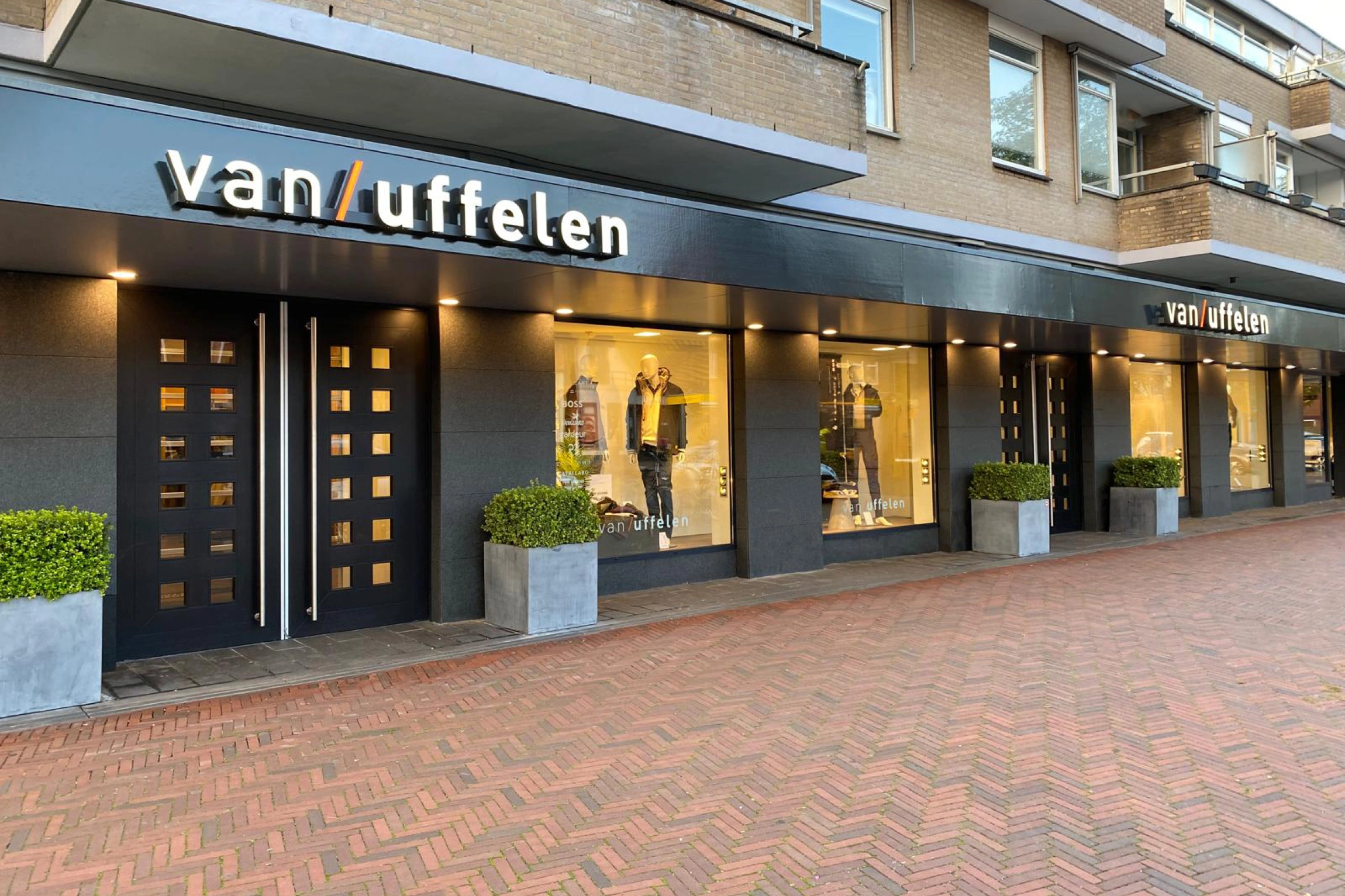 Van Uffelen Bilthoven kledingwinkel voor dames- en herenmode